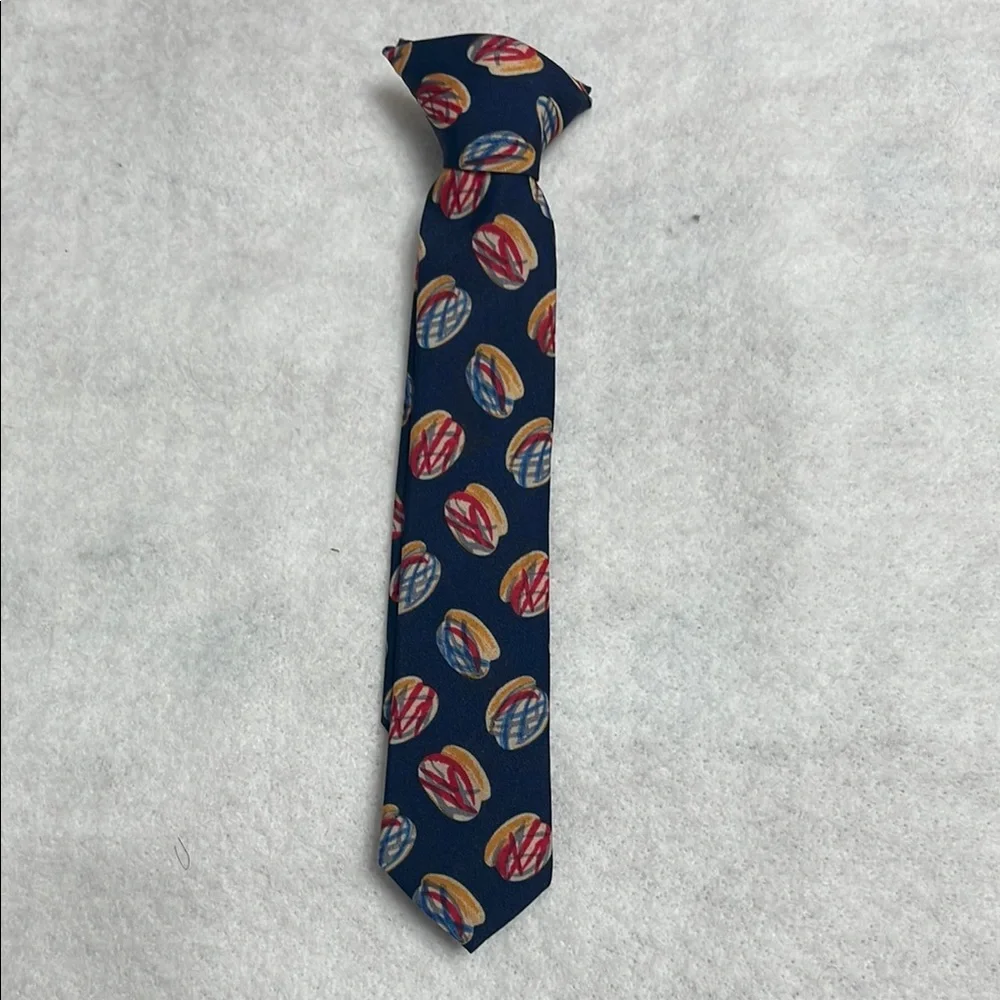 Small child clip tie.